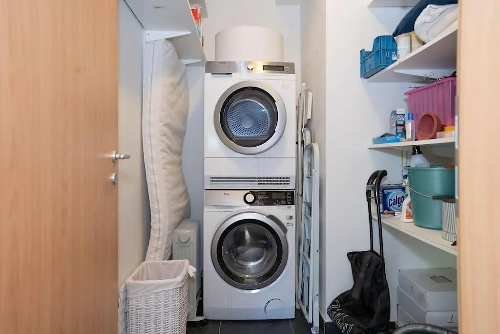 Appartement Tres Lumineux De 120M2 Брюссель