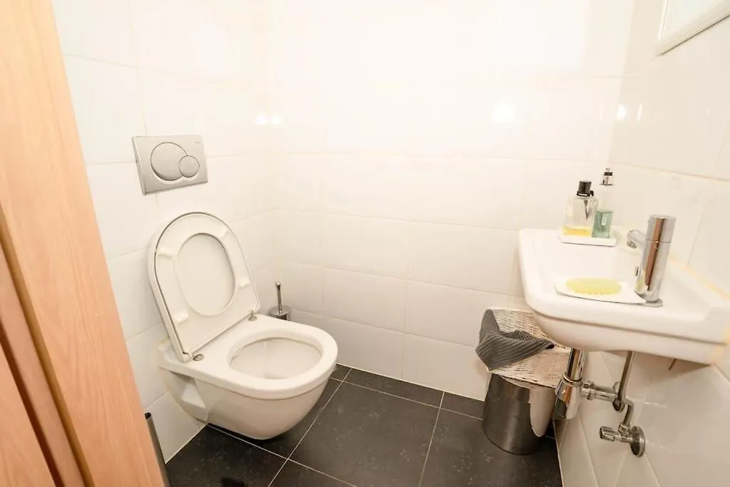 Appartement Tres Lumineux De 120M2 Брюссель 0*,  Бельгия
