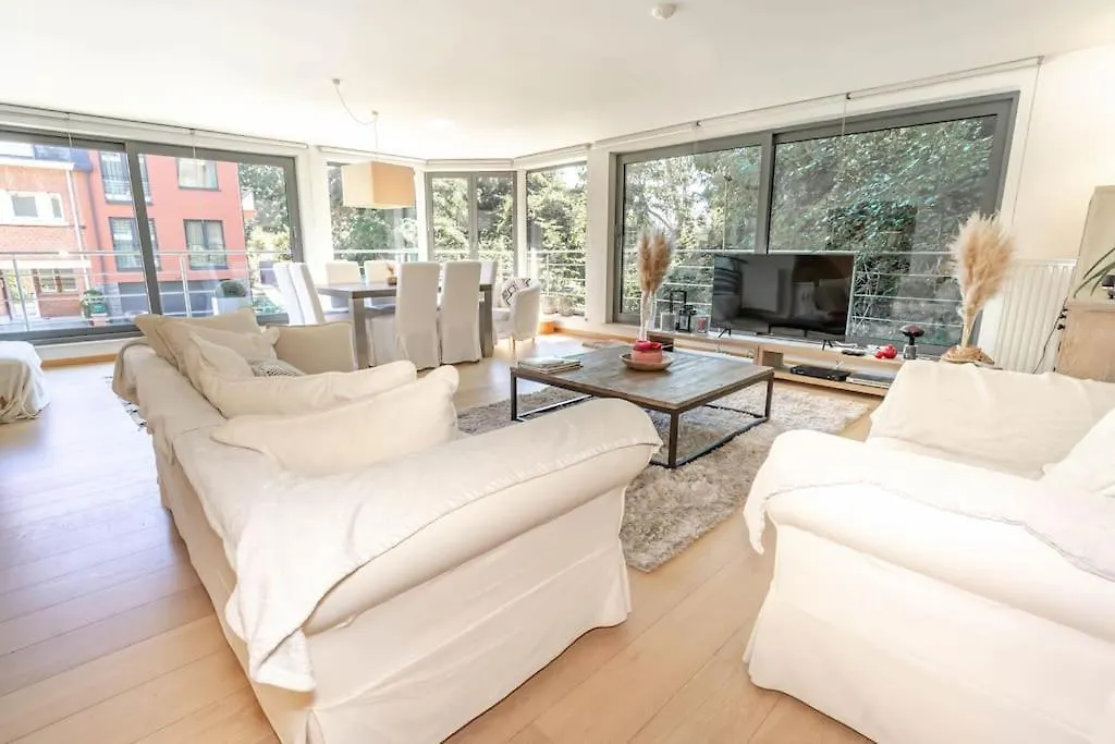 Appartement Tres Lumineux De 120M2 Брюссель